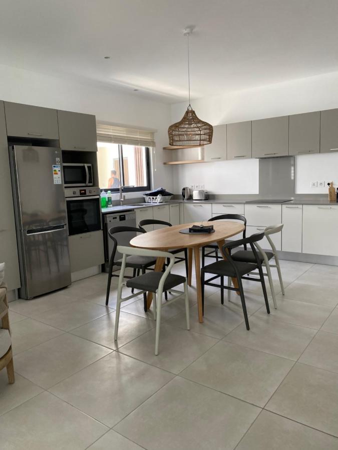 Eastern Blue Beachfront Luxury Apartment Poste Lafayette Esterno foto