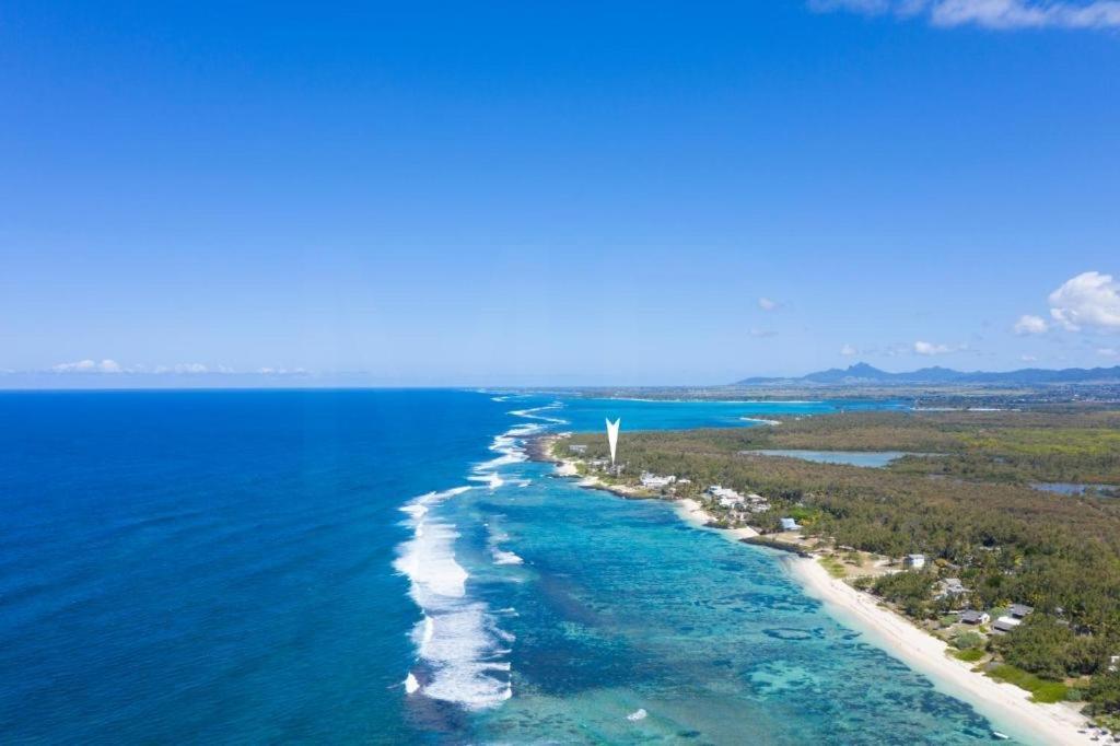 Eastern Blue Beachfront Luxury Apartment Poste Lafayette Esterno foto
